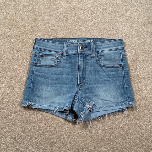 American Eagle Light Wash Denim Shorts - Picture 1 of 6